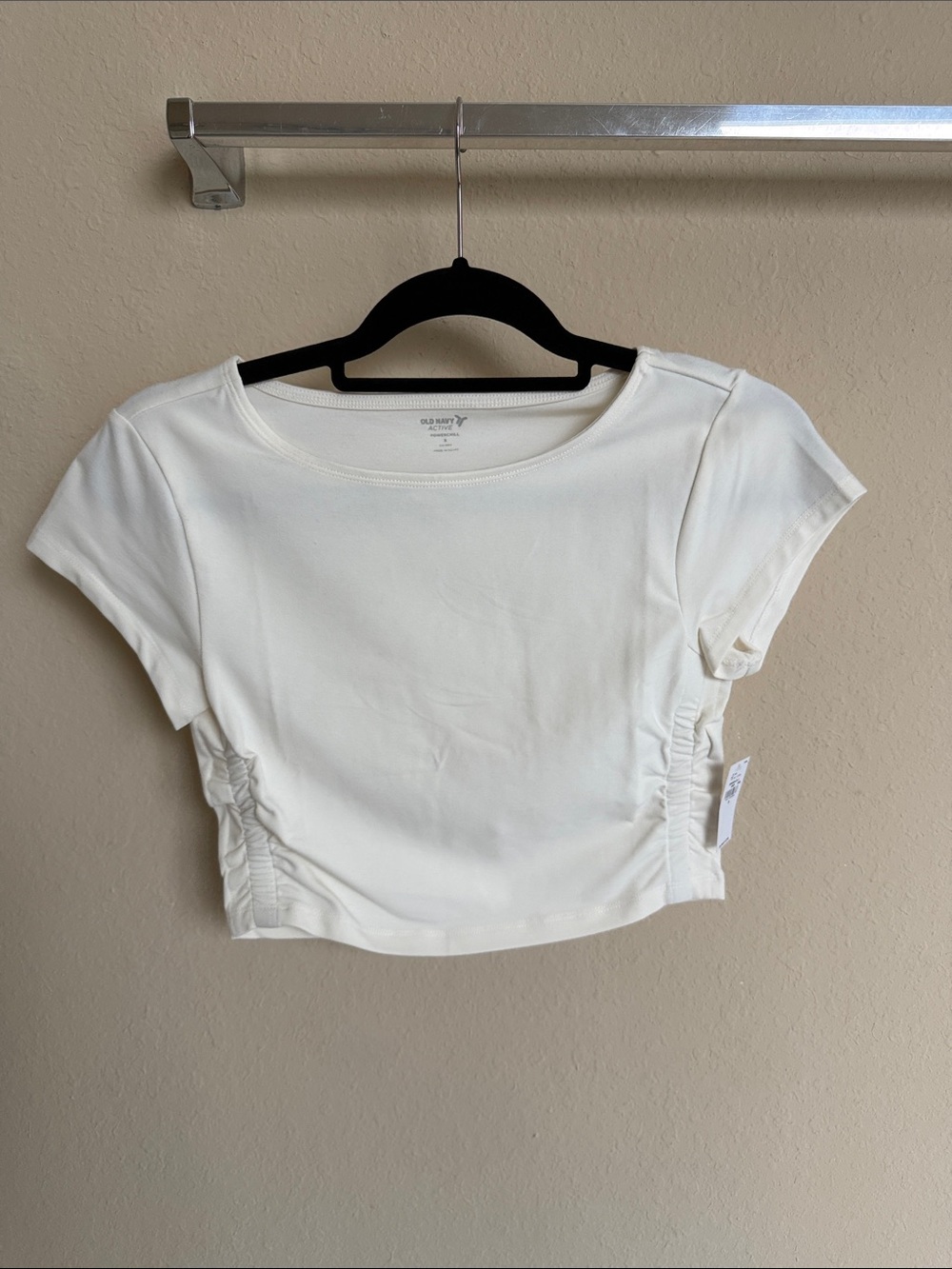 NWT Old Navy active powerchill cropped top sz S